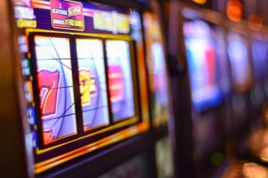 Dashboard longlegs menampilkan permainan slot, meja dealer langsung, dan pasar olahraga